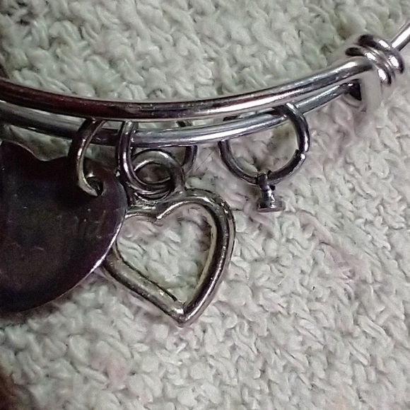 Silvertone bridesmaid charm bracelet adjustable - Picture 4 of 5